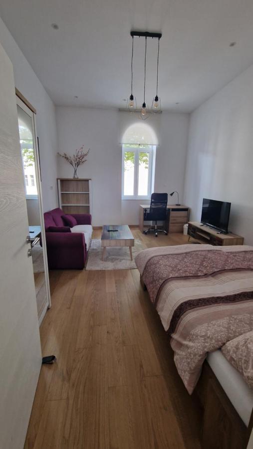 Chika Appartement Rijeka Buitenkant foto